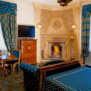 Castello Della Castelluccia Hotel