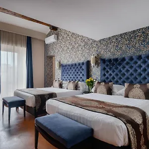 4* Aparthotel Unica