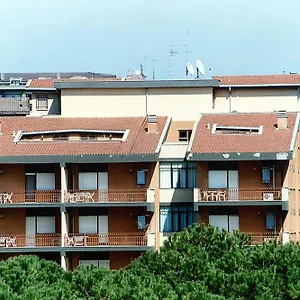 3* Aparthotel Eur Nir